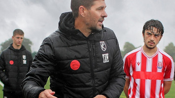 Campamento de inglés y fútbol Steven Gerrard Academy